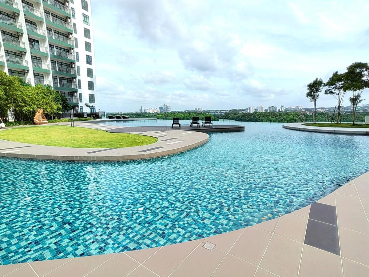 8Scape Residences Batman Vs Ironman@Lsy Home & Leisure 조호르 바루 외부 사진